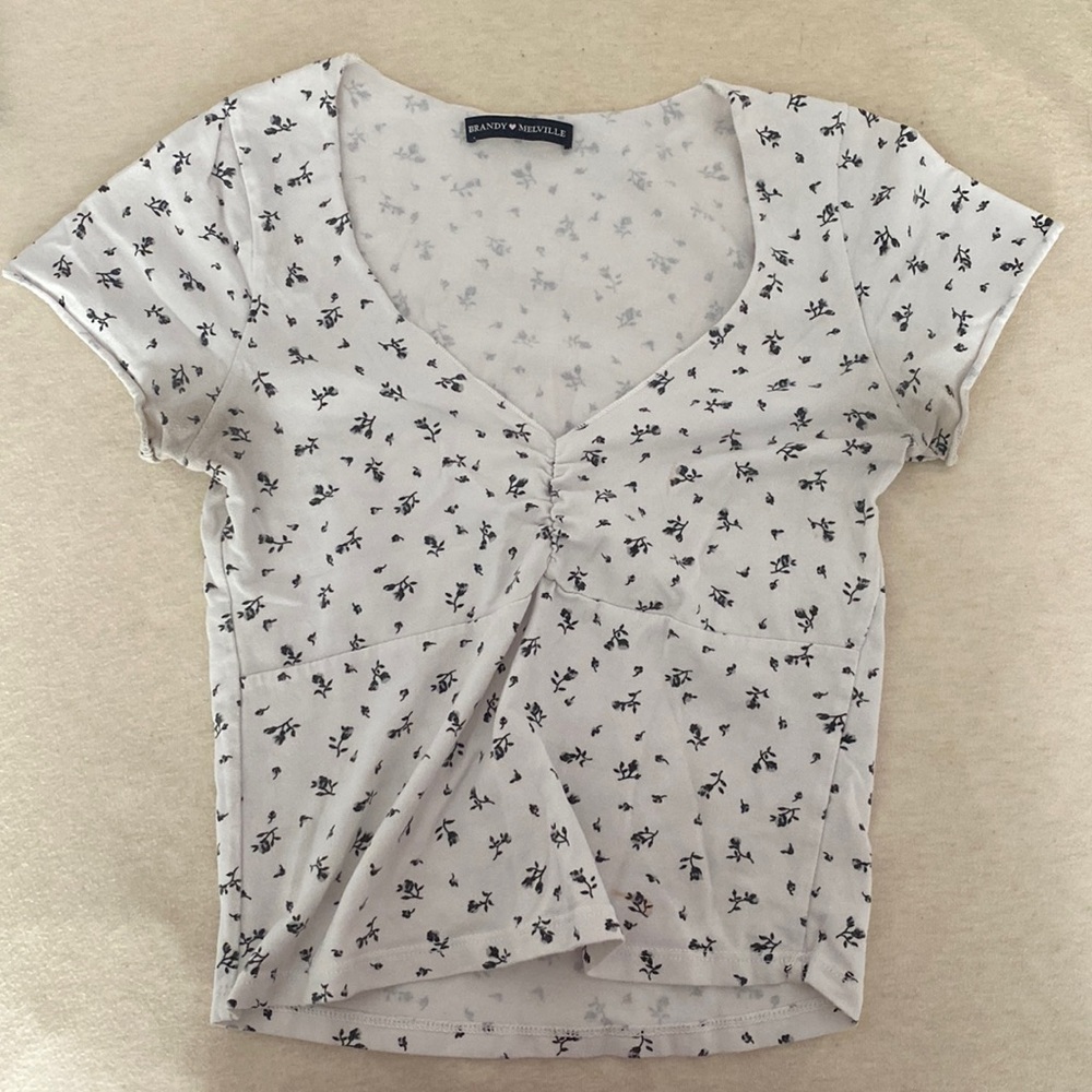 Brandy Melville crop top